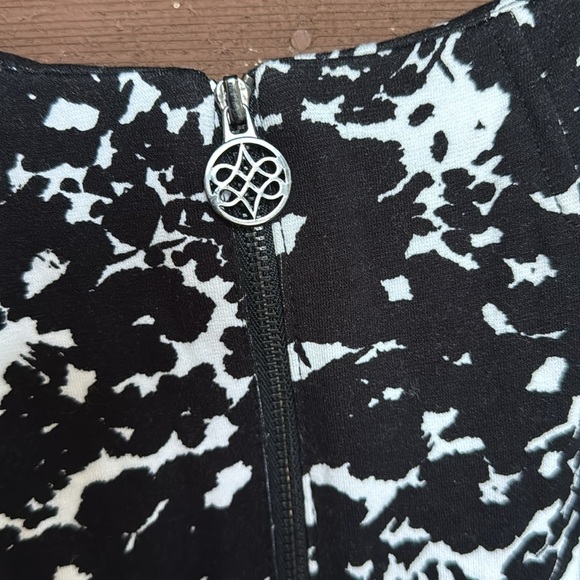 ANTONIO MELANI Black and White Sheath dress size 6 - Picture 5 of 5